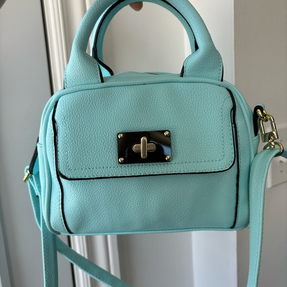 Small Light Blue Merona Crossbody Hand Bag Polka Dot Interior With Pockets - Picture 5 of 10